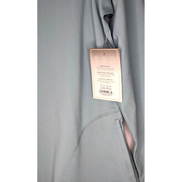 Shadow Sport Fitted Mock-Neck Zip Front Athletic Jacket Light Blue - Picture 4 of 4